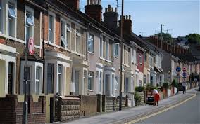 Low Supply, Growing Demand and High Mortgage Rates Push Up House Rates in  UK