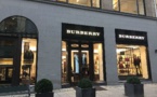 Burberry to change CEO and suspend dividend payment